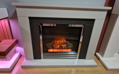 Ex-Display HIW Electric Fireplace.